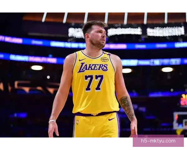 东契奇狂砍44分却求防守点赞